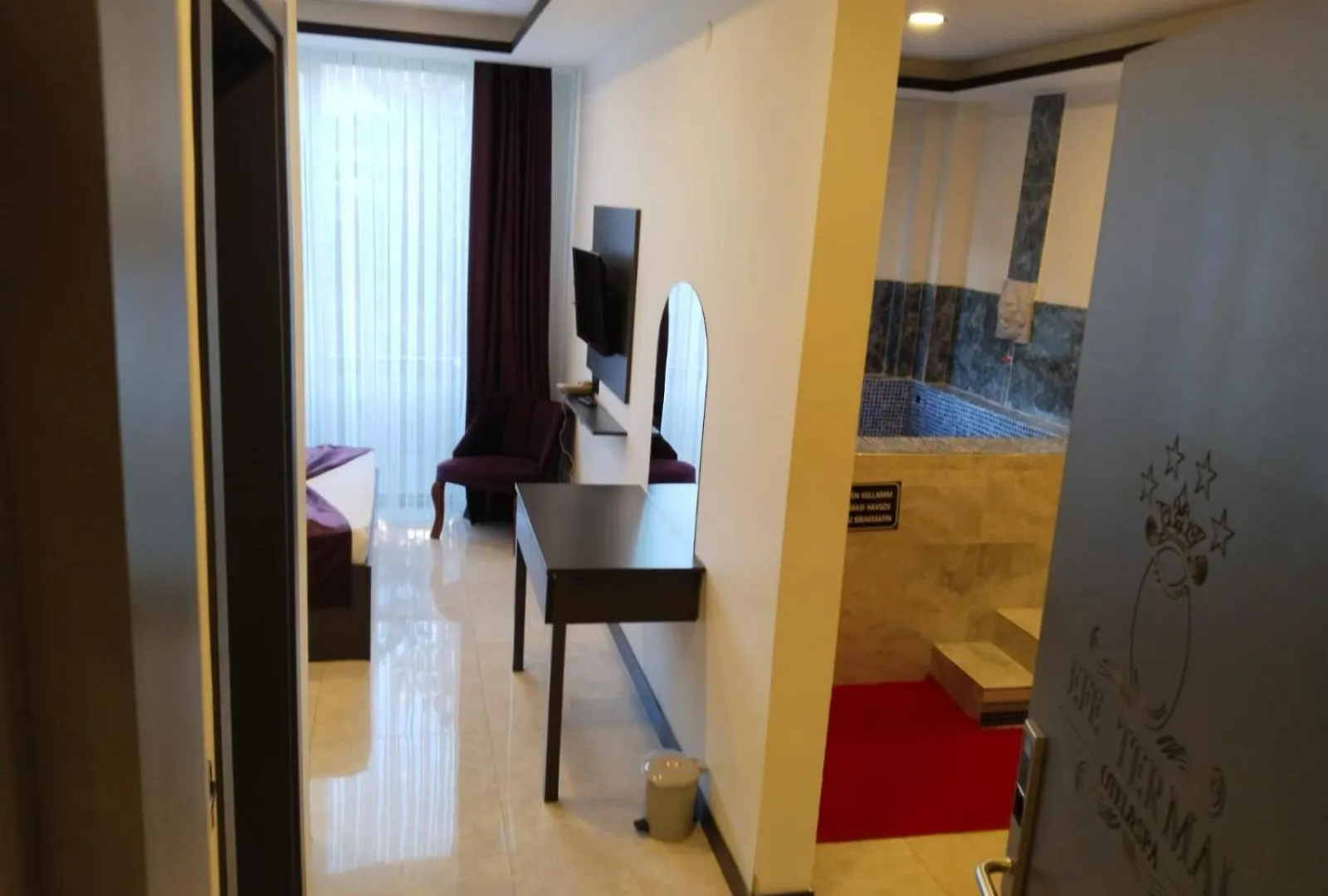 Efe Termal Otel Kütahya 4*,